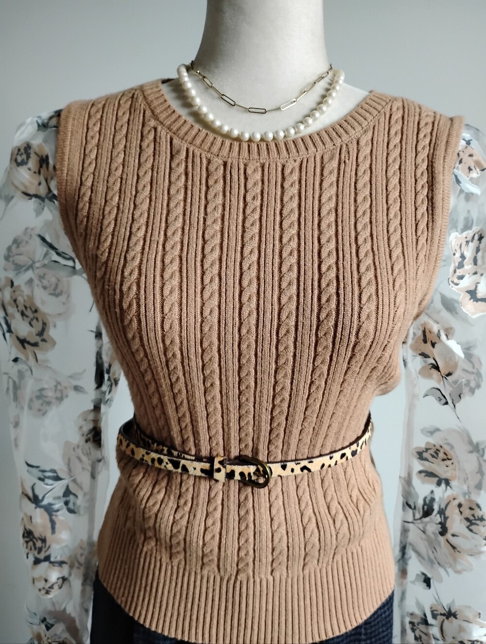 Maeve Anthropologie Organza Floral Sleeve Sweater Vest Camel Tan Size Small